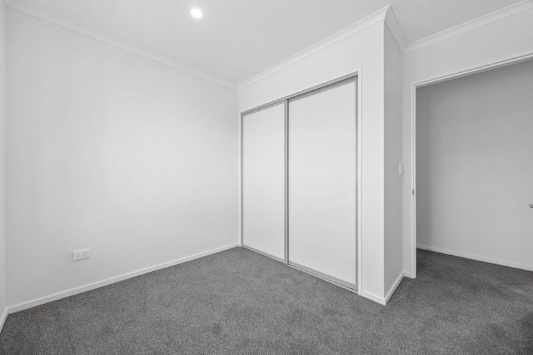 Photo of property in 8 Ellmers Street, Woodend, 7610