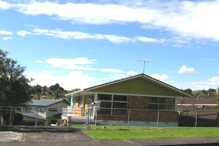 Photo of property in 43 Compton Street, Hillcrest, Auckland, 0627