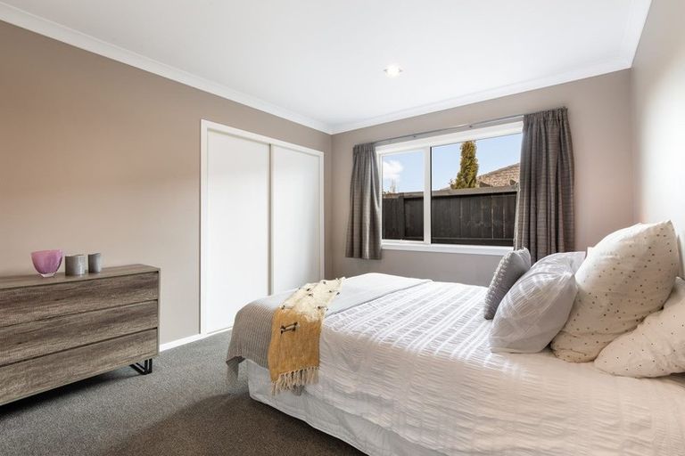 Photo of property in 7 Lilac Close, Cambridge, 3434