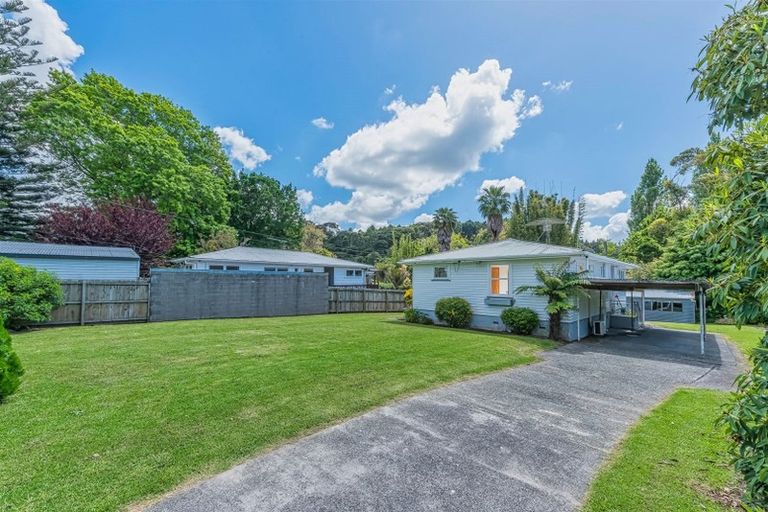 Photo of property in 40 Lowtherhurst Road, Massey, Auckland, 0614