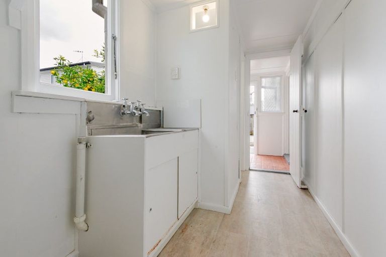 Photo of property in 1103 Saint Aubyn Street East, Parkvale, Hastings, 4122