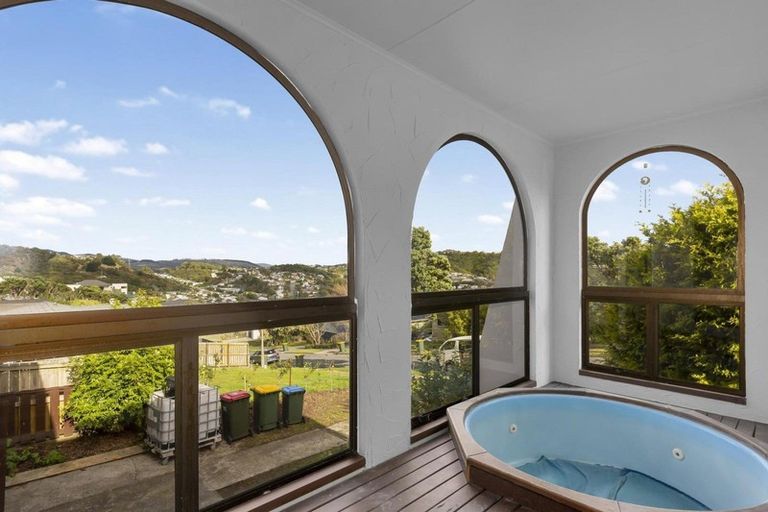 Photo of property in 47 Mercury Way, Whitby, Porirua, 5024