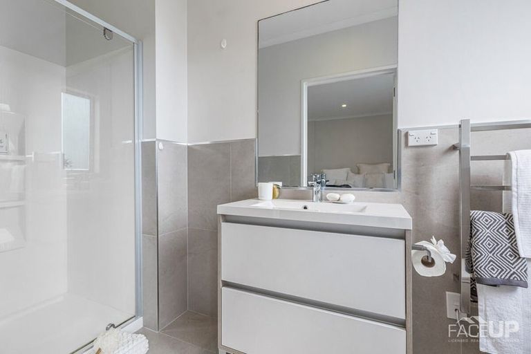 Photo of property in 18 Flounder Road, Hobsonville, Auckland, 0616