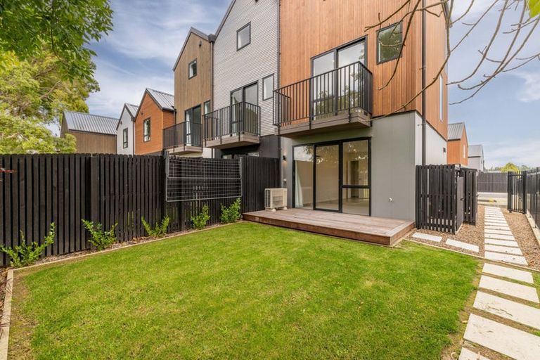 Photo of property in 7a Malaga Crescent, Harewood, Christchurch, 8051