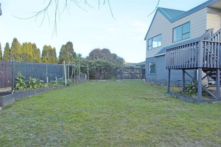 Photo of property in 25 Longitude Place, Whitby, Porirua, 5024