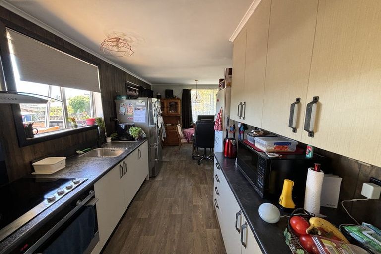 Photo of property in 17 Lancaster Crescent, Tokoroa, 3420