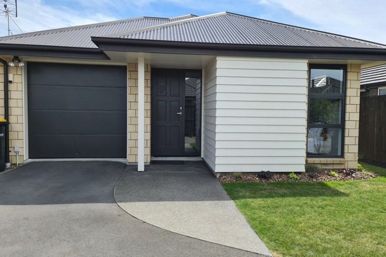 Photo of property in 5 Koreke Lane, Halswell, Christchurch, 8025