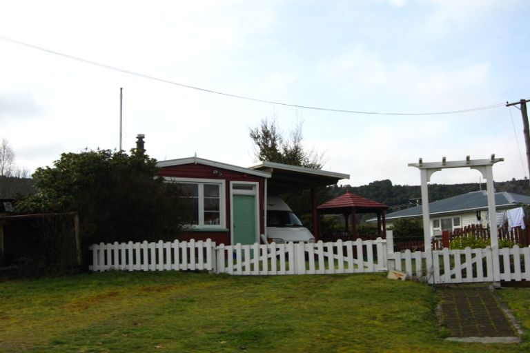 Photo of property in 7 Crampton Road, Reefton, 7830