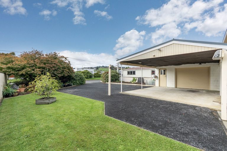 Photo of property in 71 Mcdonald Street, Mosgiel, 9024