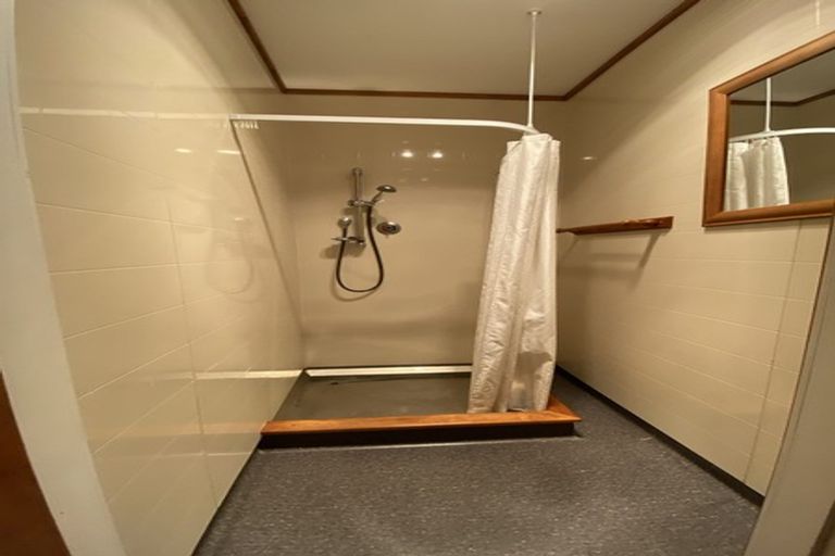 Photo of property in 379 Broadway, Stratford, 4332