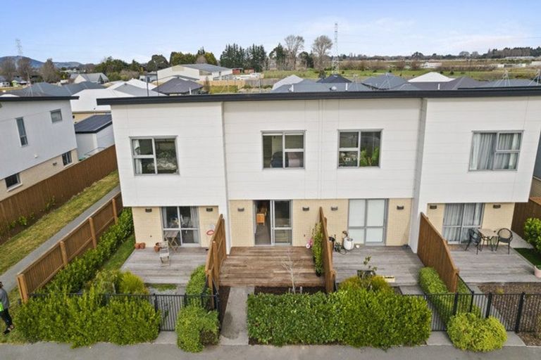 Photo of property in 15 Air Race Lane, Halswell, Christchurch, 8025