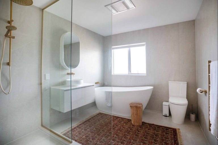 Photo of property in 4 Brandon Road, Manly, Whangaparaoa, 0930