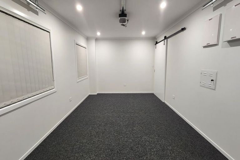 Photo of property in 10 Miramar Place, Pakuranga, Auckland, 2010