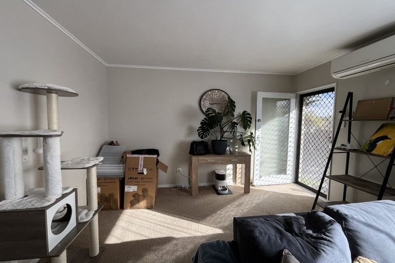 Photo of property in 2/10 Mayville Avenue, New Lynn, Auckland, 0600