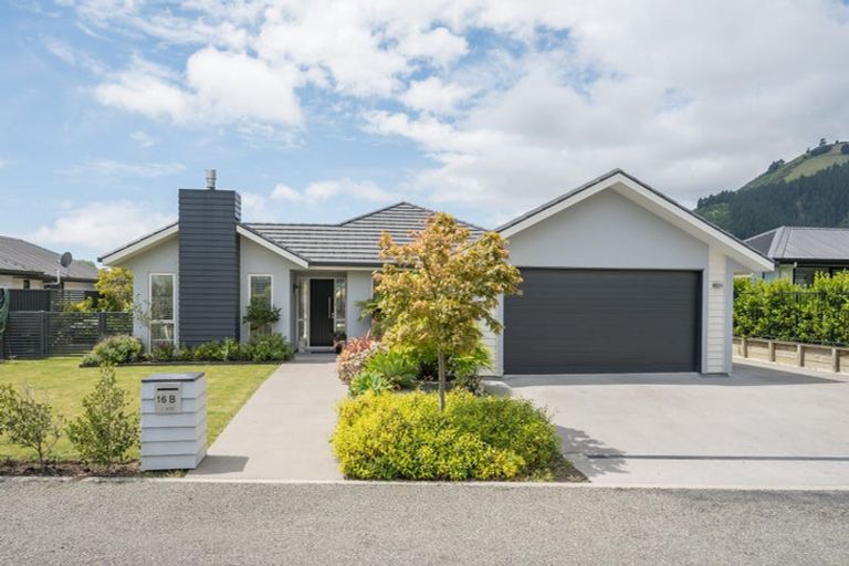 Photo of property in 16b Huntaway Close, Stoke, Nelson, 7011