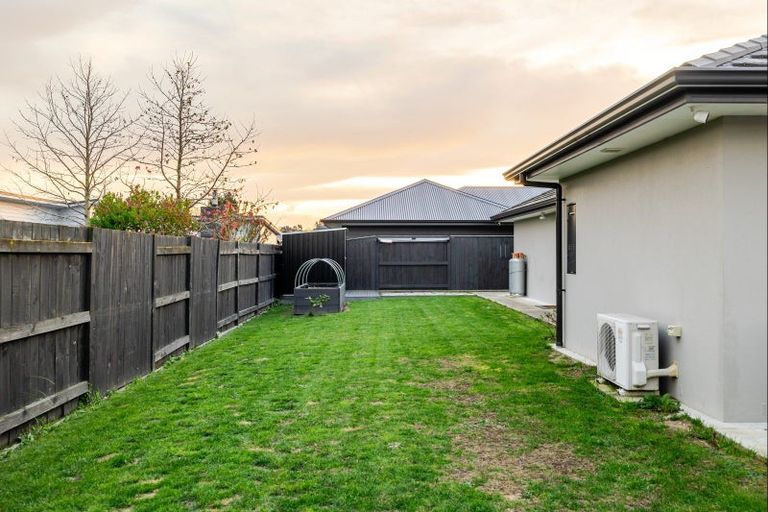 Photo of property in 12 Peckham Lane, Ashhurst, 4810