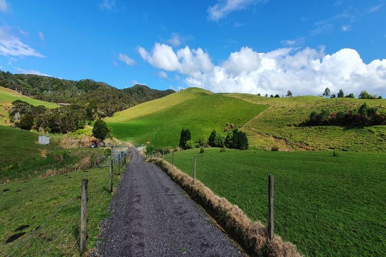 Photo of property in 651f Puketona Road, Haruru, 0204