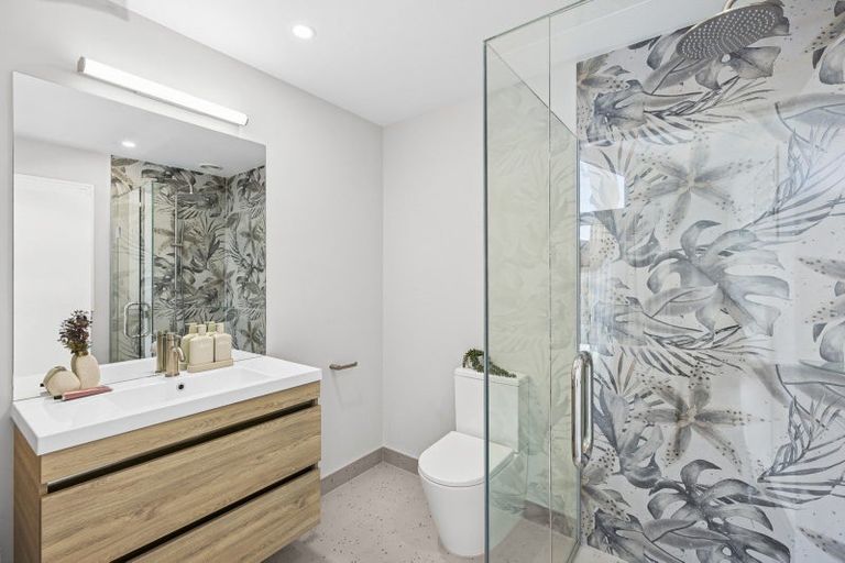 Photo of property in 55 Farrant Drive, Wanaka, 9305