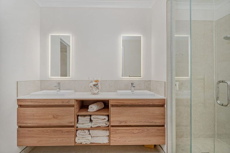 Photo of property in 5 Onerere Drive, Whitianga, 3510