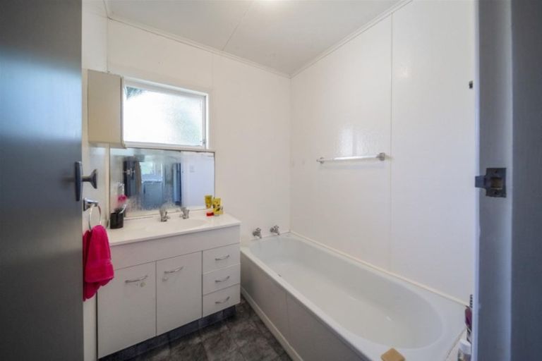 Photo of property in 97 Puriri Street, Hawera, 4610