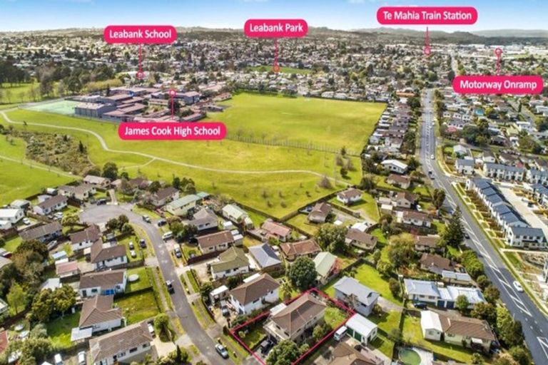 Photo of property in 6 Southview Place, Wattle Downs, Auckland, 2102