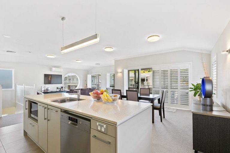 Photo of property in 26 Kensington Drive, Orewa, 0931