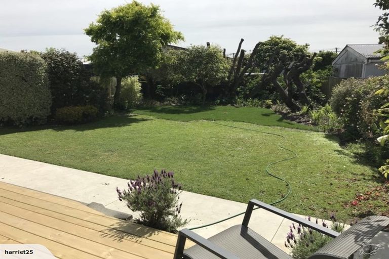 Photo of property in 7 Bygrave Place, Bishopdale, Christchurch, 8053