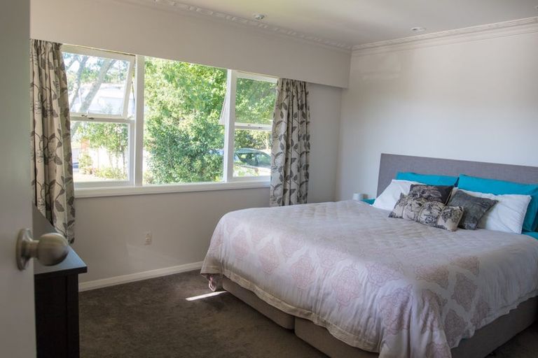 Photo of property in 37 Mason Street, New Lynn, Auckland, 0600