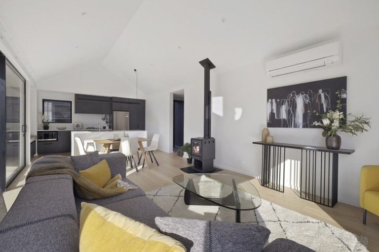 Photo of property in 4 Kotuku Lane, Jacks Point, Queenstown, 9371