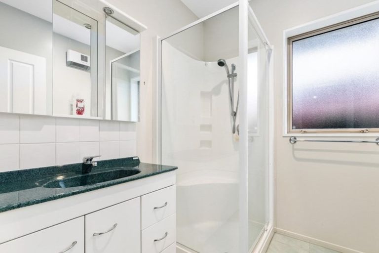 Photo of property in 15 Caleb Place, Northwood, Christchurch, 8051