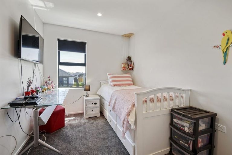 Photo of property in 7 Mccahon Lane, Rolleston, 7615