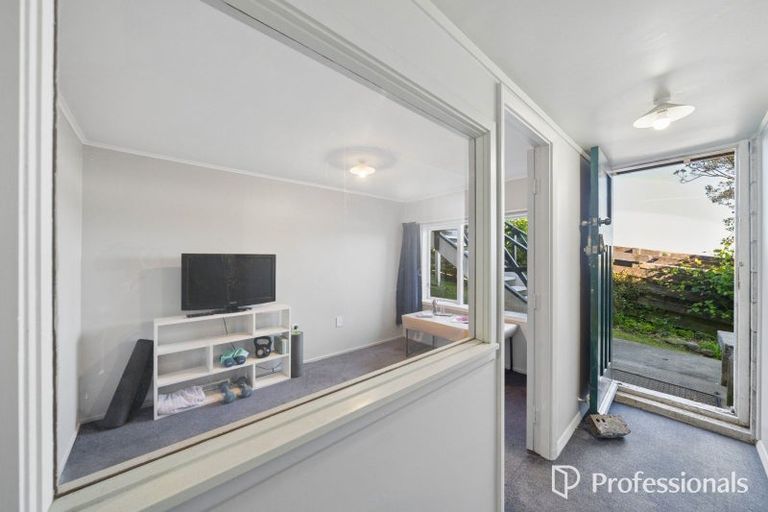 Photo of property in 66b Major Drive, Kelson, Lower Hutt, 5010