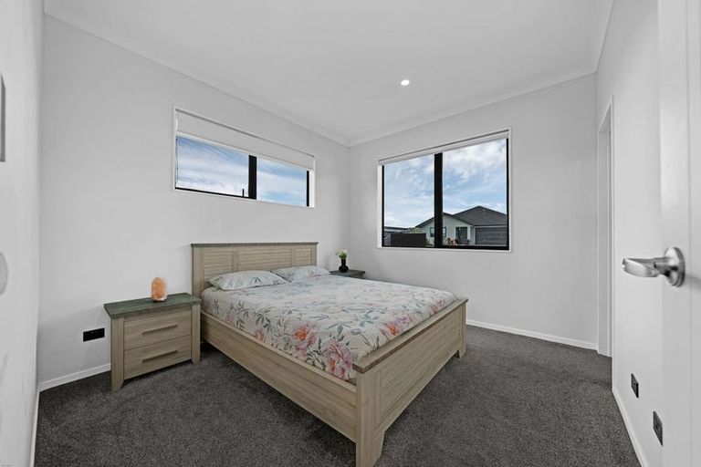 Photo of property in 5 Viv Green Place, Pokeno, 2402