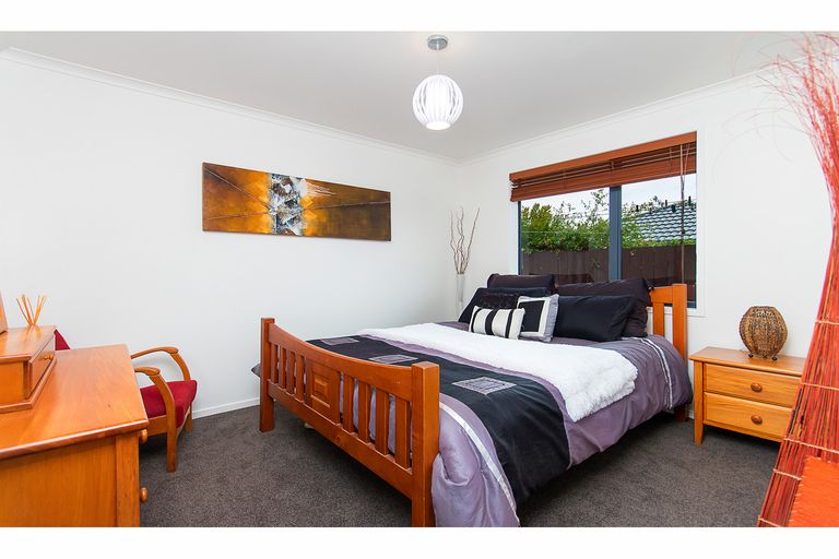 Photo of property in 46 Riverside Drive, Waiuku, 2123