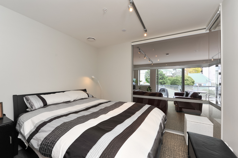 Photo of property in Masina Apartments, 204/80u Riddiford Street, Newtown, Wellington, 6021