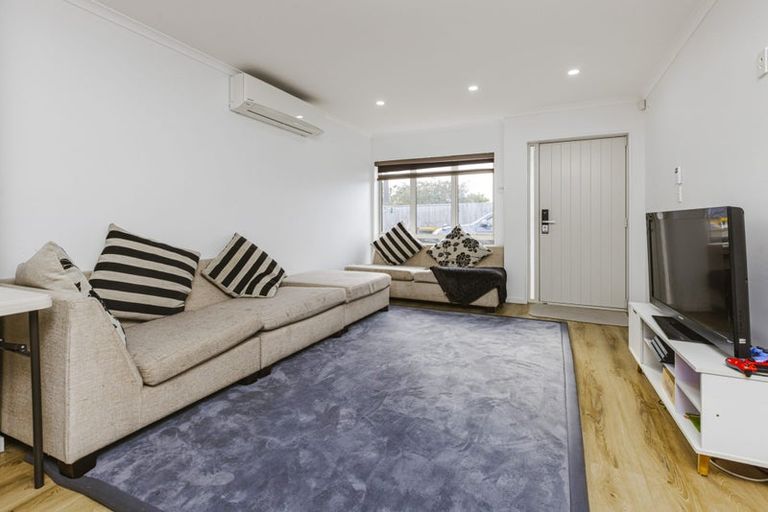 Photo of property in 41c James Street, Mangere East, Auckland, 2024