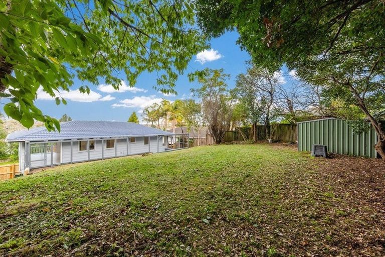 Photo of property in 57 Sunline Avenue, Massey, Auckland, 0614