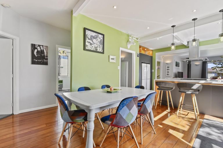 Photo of property in 11 Totara Avenue, Pukekohe, 2120
