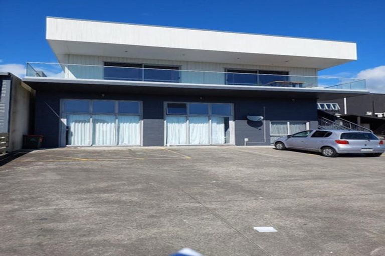 Photo of property in 138 Molesworth Street, New Plymouth, 4312