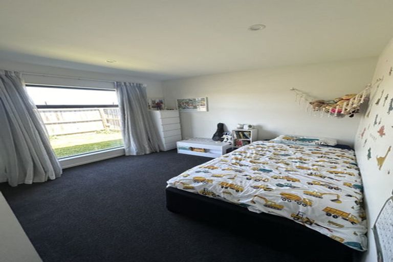 Photo of property in 37 Flint Road, Rolleston, 7614