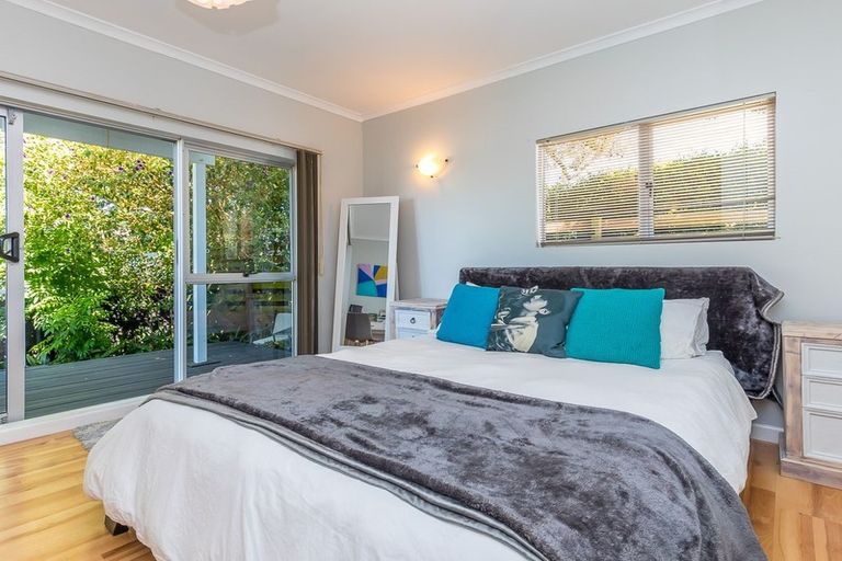 Photo of property in 79 Glamorgan Drive, Torbay, Auckland, 0630