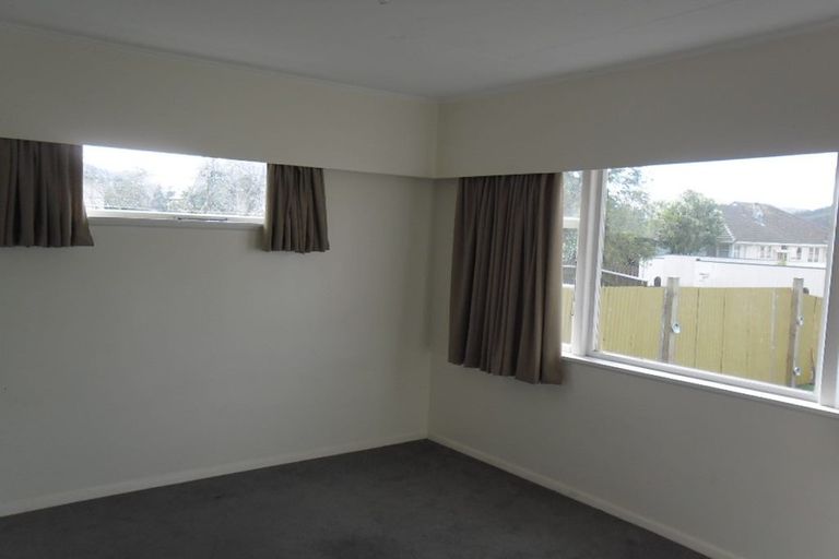 Photo of property in 73 Fraser Street, Wainuiomata, Lower Hutt, 5014