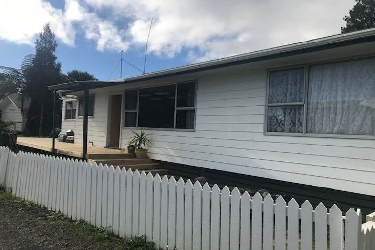 Photo of property in 42a Wallis Street, Raglan, 3225