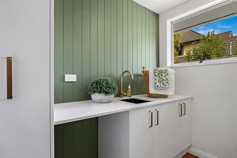 Photo of property in 2/40b Saint Martins Road, Saint Martins, Christchurch, 8022