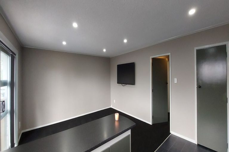 Photo of property in 16d Orlando Street, Stratford, 4332