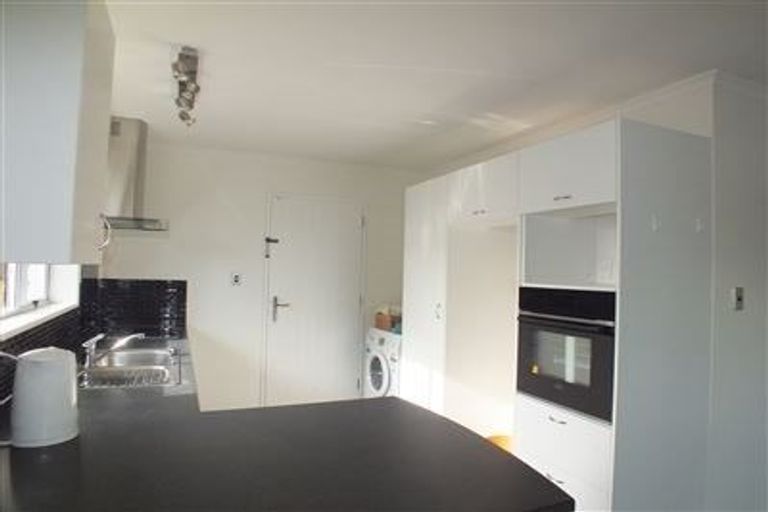 Photo of property in 2/127 Mackenzie Avenue, Woolston, Christchurch, 8023