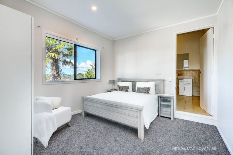 Photo of property in 29 Noeleen Street, Glenfield, Auckland, 0629