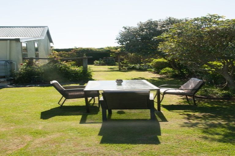 Photo of property in 16 Studholme Street, Temuka, 7920