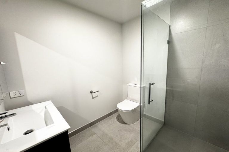 Photo of property in 8/323 Lincoln Road, Addington, Christchurch, 8024