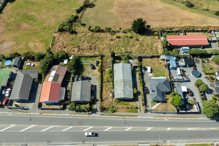 Photo of property in 588 Pages Road, Bexley, Christchurch, 8061